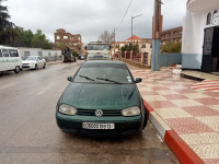 moyenne-berline-volkswagen-golf-4-1999-amieur-tlemcen-algerie