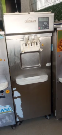 2 Machines de glace carpigiani 