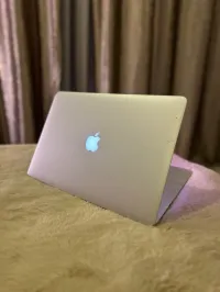 Macbook pro i7