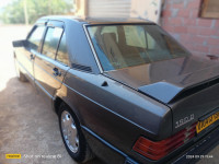 voitures-mercedes-classe-c-1990-190d25-akbou-bejaia-algerie