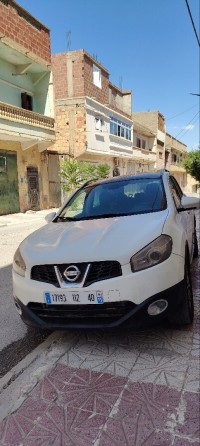 سيارات-nissan-qashqai-2012-2-tekna-خنشلة-الجزائر