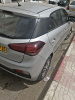 voitures-hyundai-i20-2019-algerie