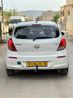 voitures-hyundai-i20-2015-style-medea-algerie