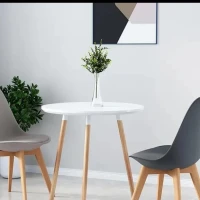 Solde table scandinave avec chaise tulipe 