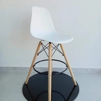 Chaise haute importation