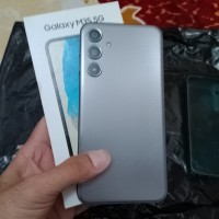 Samsung M35 مكسر لافيشور