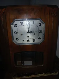 ساعة قديمة 