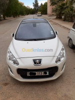 moyenne-berline-peugeot-308-2013-barika-batna-algerie