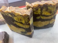 صابون الخروب والكركم الطبيعي + زيت الشيح العطري Savon naturel Carob - Curcuma + huile d armoise