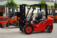 CHARIOTS ELEVATEURS TIRSAM 3T - الرافعة الشوكية تيرصام 3 طن 