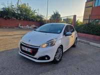 voitures-peugeot-208-2015-allure-facelift-bordj-el-kiffan-alger-algerie