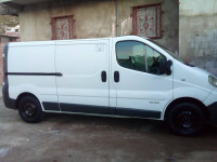 utilitaire-renault-trafic-2012-chassai-longe-ain-naadja-alger-algerie