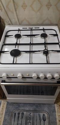 موقد-المطبخ-بيع-cuisinier-علامة-ariston-خميس-الخشنة-بومرداس-الجزائر