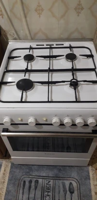 بيع cuisinier علامة ariston 