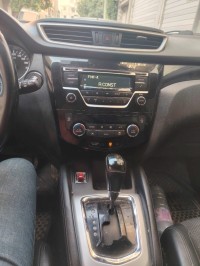 سيارات-nissan-qashqai-2017-قسنطينة-الجزائر