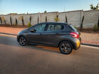 سيارات-peugeot-208-2013-allure-باب-الواد-الجزائر