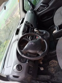 سيارات-peugeot-partner-2013-ميلة-الجزائر