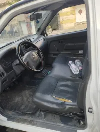 Nissan hard body Camiont 2011