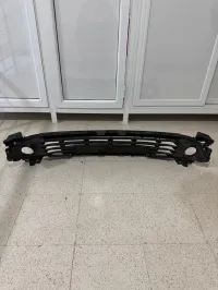 Grille de pare-choc avant centrale Renault Clio 4 / شبكة المصد الأمامي الوسطي الأمامية رينو كليو 4
