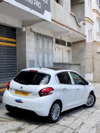 سيارات-peugeot-208-2018-allure-facelift-قسنطينة-الجزائر