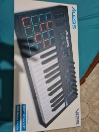 TRAKTOR F1 + S5 - Alesis VI25