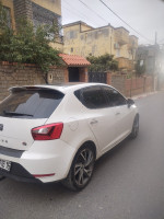 voitures-seat-ibiza-2016-black-line-bouira-algerie