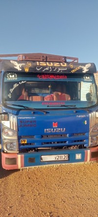 شاحنة-isuzu-2011-سعيدة-الجزائر