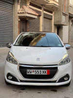 voitures-peugeot-208-2015-allure-facelift-djelfa-algerie