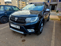 voitures-dacia-sandero-2018-stepway-es-senia-oran-algerie