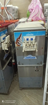 Machine a glace carpigiani 