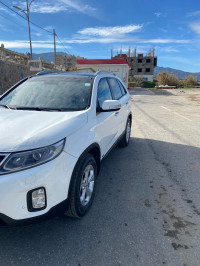 voitures-kia-sorento-2015-tizi-ouzou-algerie