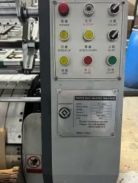 Machine de fabrication de sacs croissants -très bon état 