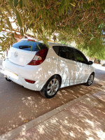 voitures-hyundai-accent-rb-5-portes-2017-el-bayadh-algerie