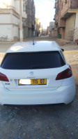 moyenne-berline-peugeot-308-2015-active-biskra-algerie