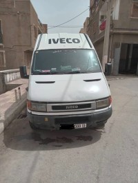 عربة-نقل-iveco-2000-تلمسان-الجزائر
