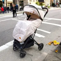 Poussette Compacte avec couvre jambe | kidilo