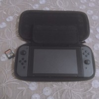 أجهزة-ألعاب-الفيديو-نينتندو-سويتش-nintendo-switch-un-jeux-sacoche-سيدي-خالد-أولاد-جلال-الجزائر