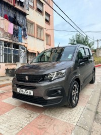 سيارات-peugeot-rifter-2024-gt-بوغني-تيزي-وزو-الجزائر