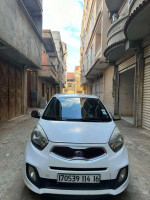 mini-citadine-kia-picanto-2014-pop-les-eucalyptus-alger-algerie