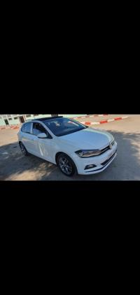 cars-volkswagen-polo-2019-carat-es-senia-oran-algeria