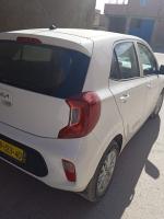 automobiles-kia-picanto-2023-dubai-ouled-rechache-khenchela-algerie