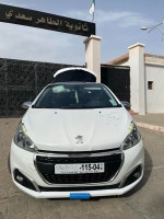 voitures-peugeot-208-2015-allure-facelift-constantine-algerie