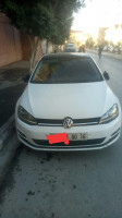 moyenne-berline-volkswagen-golf-7-2014-cup-chlef-algerie