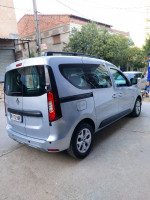 voitures-renault-kangoo-2023-bordj-menaiel-boumerdes-algerie