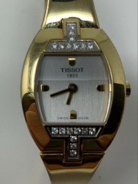 نساء-montre-tissot-femme-en-acier-et-diamants-بن-عكنون-الجزائر