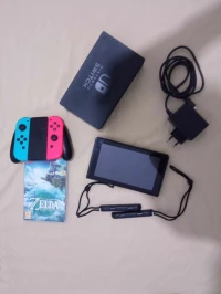 Nintendo Switch flashé Avec Tous Ses Accessoires