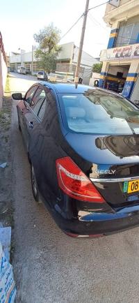 سيارات-emgrand-ec-7-2017-sedan-ديدوش-مراد-قسنطينة-الجزائر