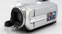 Caméscope Sony DCR SR15E avec accessoires 