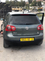 moyenne-berline-volkswagen-golf-5-2007-constantine-algerie