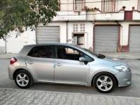 moyenne-berline-toyota-auris-2012-batna-algerie